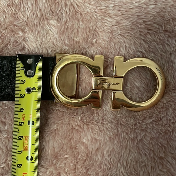 Reversible Ferragamo Leather Belt - Picture 12 of 16